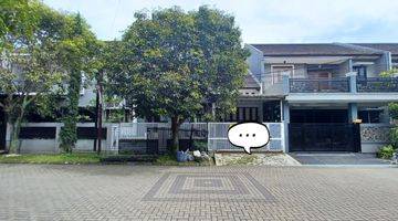 tampak depan hunian eksklusif one gate komp.