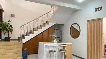 ruang makan rumah murah 2 lantai plus