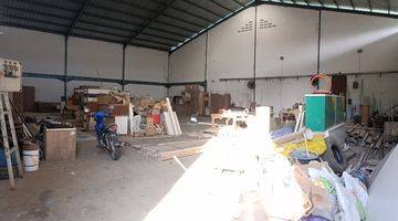 foto lainnya gudang dalam komplek akses kontainer
