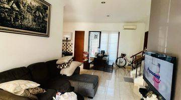 ruang keluarga dijual segera rumah semi furnished