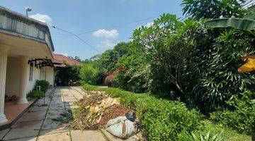foto lainnya rumah tua halaman luas harga