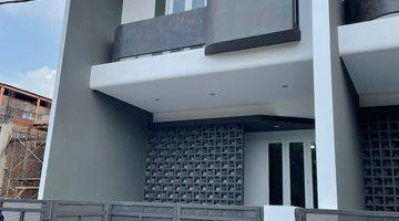 tampak depan rumah baru bagus banget 2