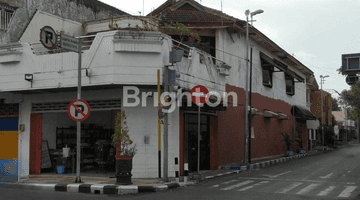 Gambar 1 RUMAH DAN TOKO JALAN MOJOPAHIT MOJOKERTO