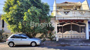 Gambar 1 Rumah HITUNG TANAH Pusat Kota SURABAYA, Hanya Selangkah Menuju Tunjungan Plaza