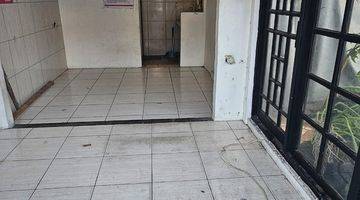 Gambar 4 Kios/Ruko lokasi jalan utama Pesanggrahan