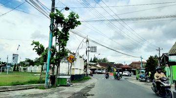 Gambar 5 Lingkungan Cluster, Lokasi Strategis Dekat Umy