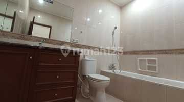 kamar mandi rumah 2 lantai dekat blok