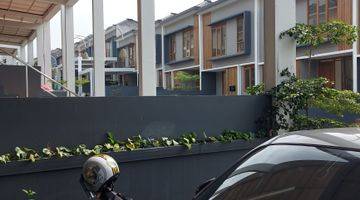 Gambar 1 Rumah Modern Asri Town House 2 Lantai Di Awiligar Bandung Utara