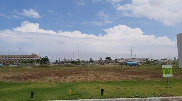 Gambar 1 Kavling View Danau Symphony Boulevard Golf Island 10x30 Akses Tol