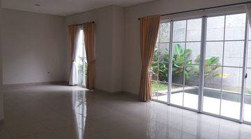 Gambar 4 Disewakan Rumah Depark, Bsd 2 Lantai 4 Kamar Tidur Dengan Pool Semi Furnished Bagus 