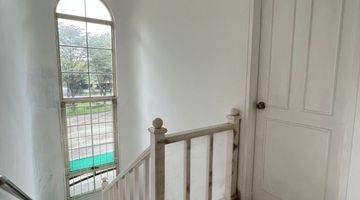 foto lainnya rumah 2 lantai shm front