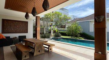 Gambar 3 Rumah Mewah Modern Bali Dengan Kolam Renang Dan View Pegunungan di Sentul City