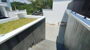 Gambar 3 Rumah Modern Full Marmer Dengan Private Pool, Lift di Sentul City