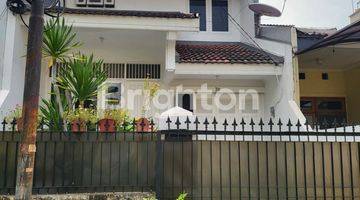 Gambar 1 Rumah  di Puri Indah 2 lantai Semi Furnished