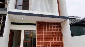 tampak depan rumah 2 lantai siap huni