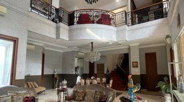 Gambar 3 European Mediterranean Style House  Rumah