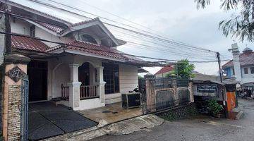 Gambar 3 Rumah 2 Lantai SHM di Kemiri Jaya, Beji, Kota Depok