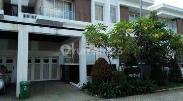 Gambar 5 Dijual Rumah Golf Residence Kemayoran Uku 8x18 Lokasi Eksklusif Cluster Jrg Ada