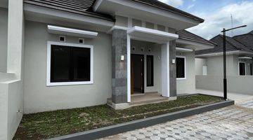 Gambar 4 Rumah Modern Cantik  Tamanmartani Bogem Kalasan Sleman