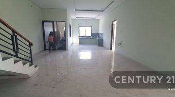 Gambar 2 Rumah Tinggal Di Perumahan Grage City Cluster Aloha