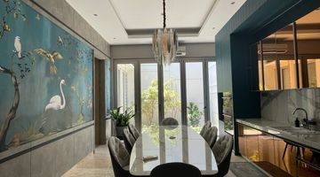 ruang makan rumah pik golf island minimalis