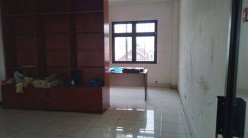 Gambar 3 Dijual Ruko 3.5 Lantai Jatinegara