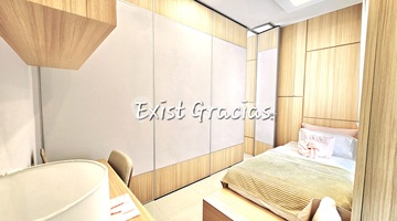 kamar tidur rumah baru gading serpong furnish