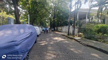 Gambar 3 Rumah tua di Menteng Jakarta ada IMB dan bangunan tua