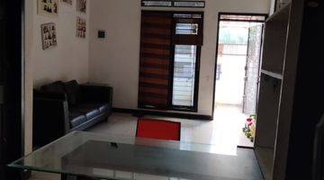 ruang tamu rumah 1,5lantai di taman holis