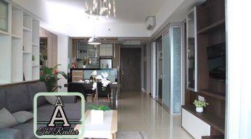 Gambar 5 Kemang Village 2 Bedrooms With Balcony