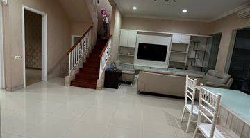 Gambar 2 Dijual Rumah Emerald Gading Serpong Semi Furnish