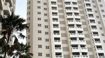 tampak depan apartemen kedoya elok 3 kamar