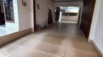 Gambar 2 Disewakan rumah 2lt di jl.Bedahulu XII semi furnished