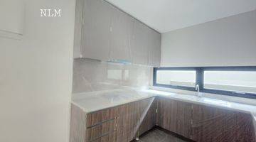 Gambar 1 DIJUAL RUMAH LAUREL NAVAPARK ADA LIFT DI BSD 