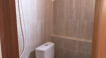 kamar mandi apartemen green park view daan