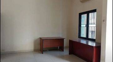 kamar tidur rumah di tanjung duren dalam