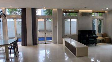 Gambar 4 Rumah Pondok Indah, Jl.pondok Hijau, Lt.336m2, 2 Lantai, Swimming Pool