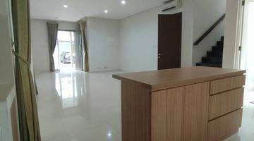 Gambar 5 For Rent Rumah Di Serenia Hills Type Ultimate 2 Lantai Bagus Sekali Semi Furnished