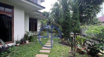 tampak depan  rumah furnished sudah renovasi shm
