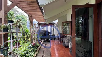 tampak depan  rumah furnished sudah renovasi shm