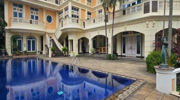 Gambar 1  Rumah Full Luxurious Furnish 3 Lantai Kemang Jakarta Selatan