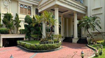 Gambar 2 Luxury Eurpoean Classic Design Di Pondok Indah