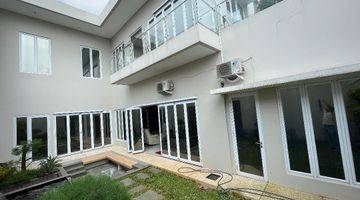 Gambar 3 Rumah Hoek Mewah Minimalis Modern Raffles Hillas Cibubur,cibubur