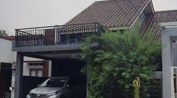 Gambar 1 Rumah 2 lantai di Jalan Kalimantan villa bintaro indah