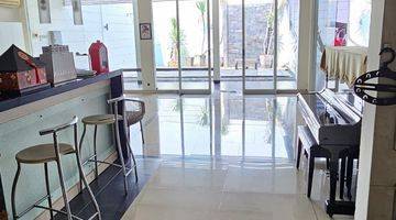 Gambar 2 Dijual Rumah 2,5 Lantai Full Renov Rapih Furnished KEMANDORAN Jakarta Selatan 