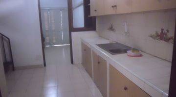 Gambar 5 Townhouse Pejaten Barat Lt. 400m Lb. 300 M , 190 Jt Thn