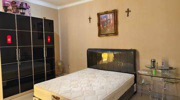 Gambar 2 Rumah 3 Lantai Bagus Furnished HGB di Venice Pik1 , Jakarta Utara