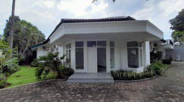 Gambar 1 Rumah Siap Pakai Dan Baru Renovasi di Kemang Jakarta Selatan