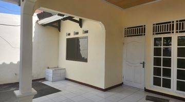 Gambar 1 Rumah Bagus Unfurnished SHM di Cipete, Jakarta Selatan