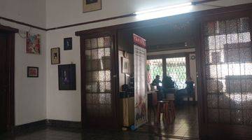 Gambar 5 Rumah Heritage Legend Jl. Supratman Mainroad Rumah